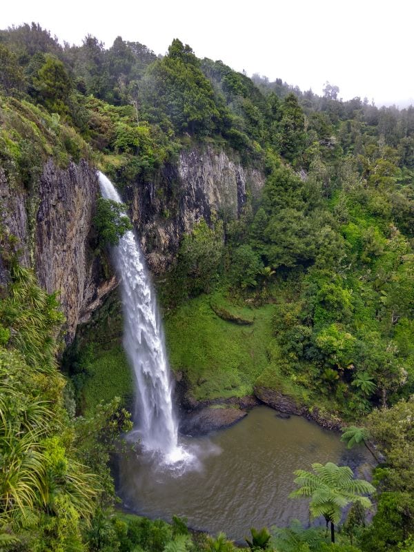 Водопады в районе Таупо