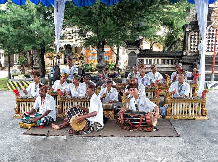 Уличные музыканты Бали