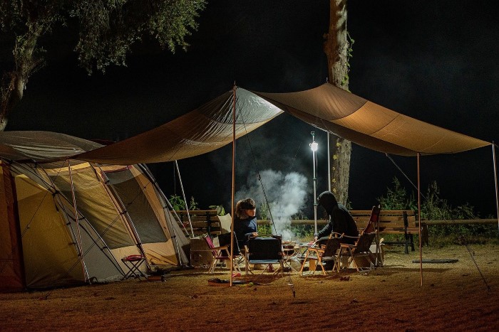Кемпинговая палатка с навесом