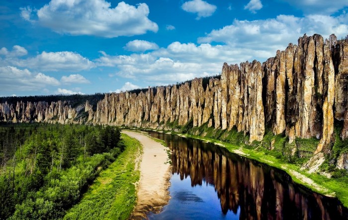 Самая длинная река в России, Ленские столбы